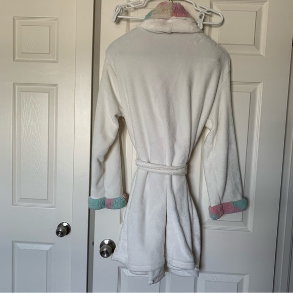 Women’s Luxuriously Soft Robe Size M, Great Condition! 100% Polyester - Picture 5 of 5